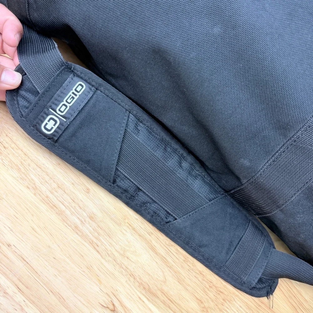 OGIO All Terrain Black Silver Athletic Duffel Bag Padded Strap Travel Gym Bag